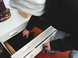 furto-appartamento-ladro-topo