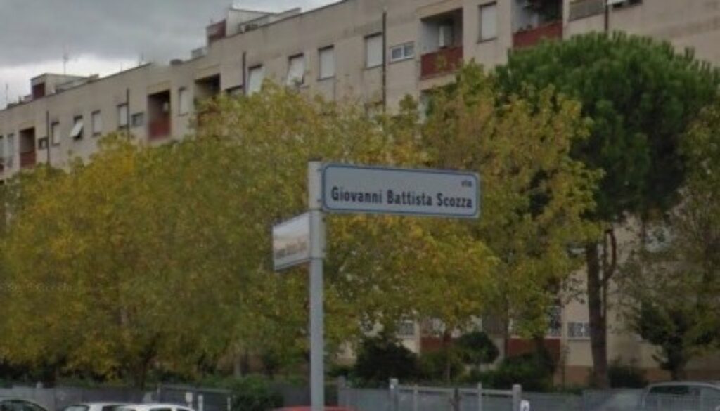 Accoltella la badante a Tor Bella Monaca Accoltella la badante a Tor Bella Monaca