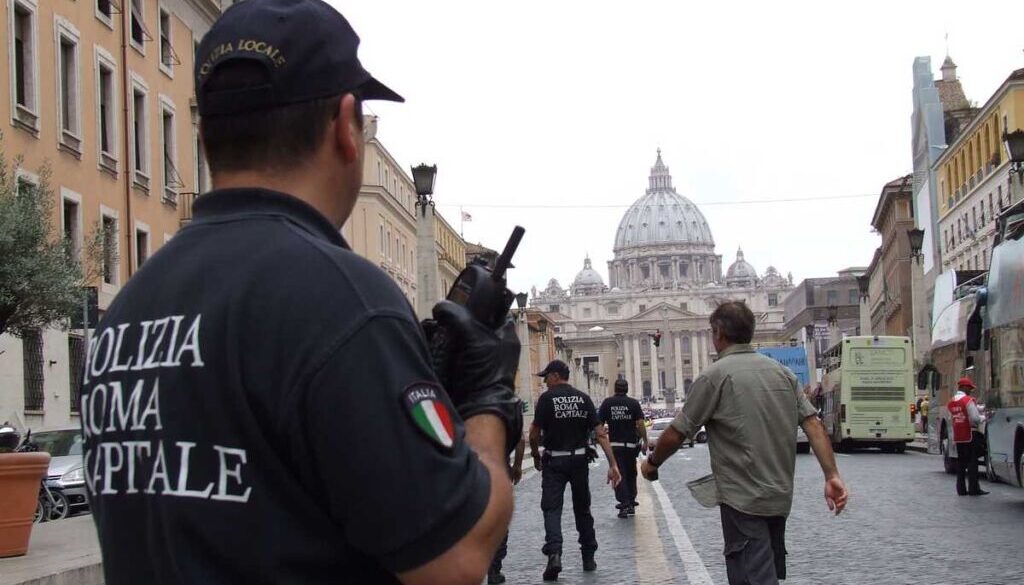 Articoli sacri non autorizzati in Vaticano