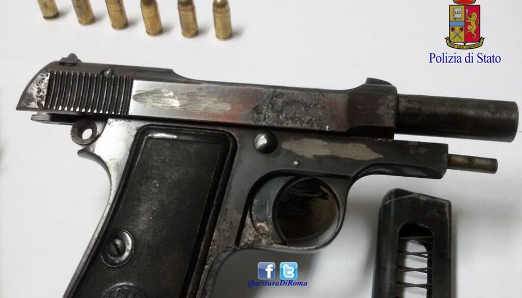 Nasconde-una-pistola-illegale-nella-casa-di-un-amico-a-Torrevecchia