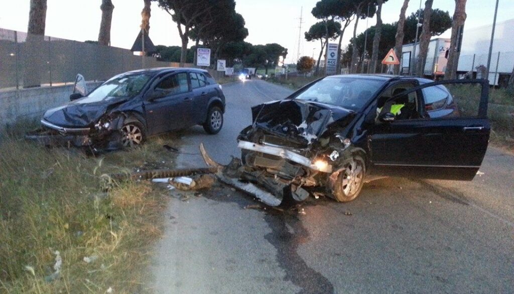 Provocò incidente a Lanuvio Provocò incidente a Lanuvio