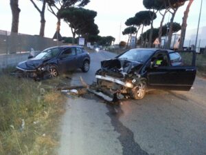 Provocò incidente a Lanuvio Provocò incidente a Lanuvio