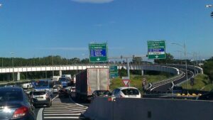 Traffico paralizzato sulla Tangenziale Est Traffico paralizzato sulla Tangenziale Est