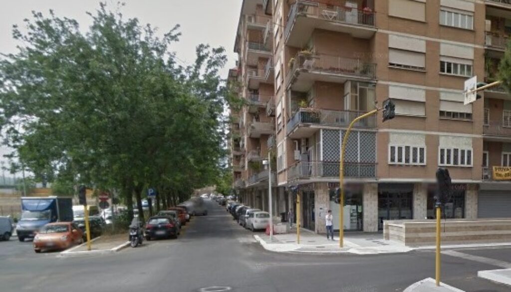 Cade albero a Villa Gordiani