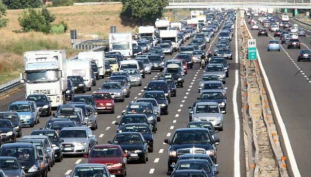 incidente-sullA1-tra-Valmontone-e-la-diramazione-Roma-Sud