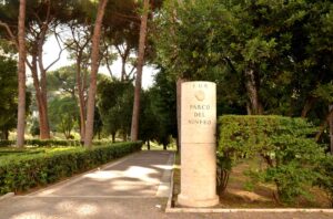 Parco_del_Ninfeo_-_Imgresso__autore_Alessia_Paribello_dett_zoom Parco_del_Ninfeo_-_Imgresso__autore_Alessia_Paribello_dett_zoom