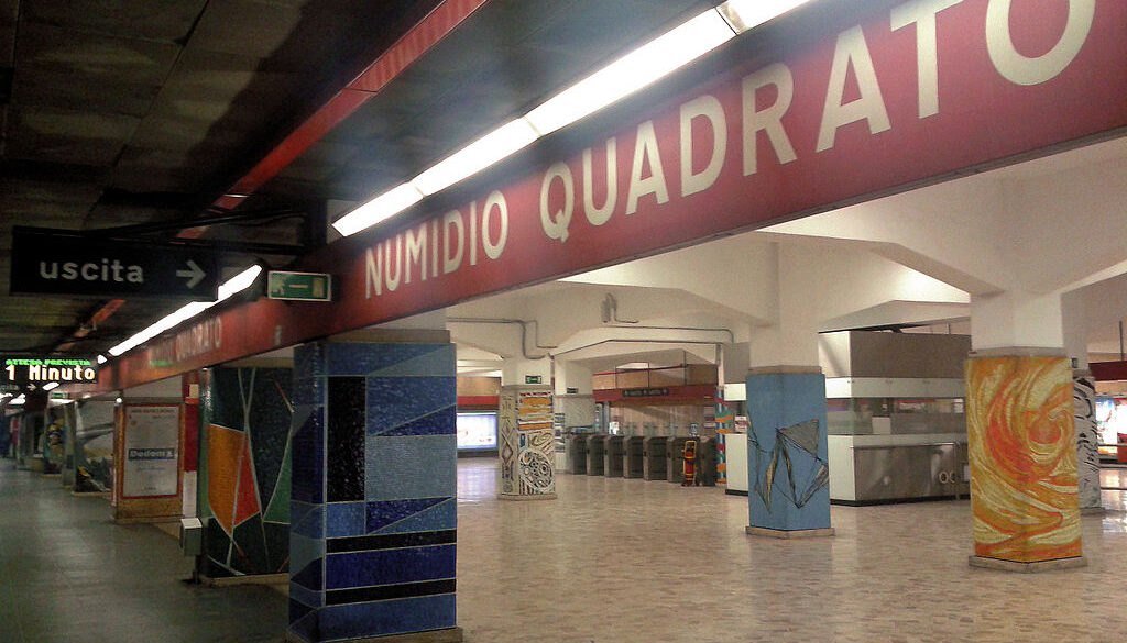 Zaino-sospetto-a-Numidio-Quadrato