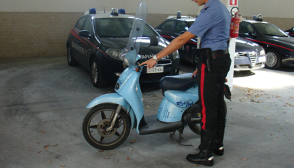 sequestro-scooter-carabinieri
