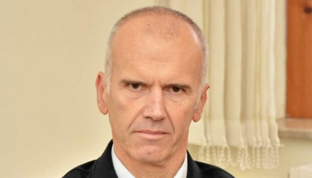 Stefano Bina Ama