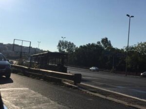Salario, autobus in fiamme sulla Tangenziale Est: si indaga sul guasto