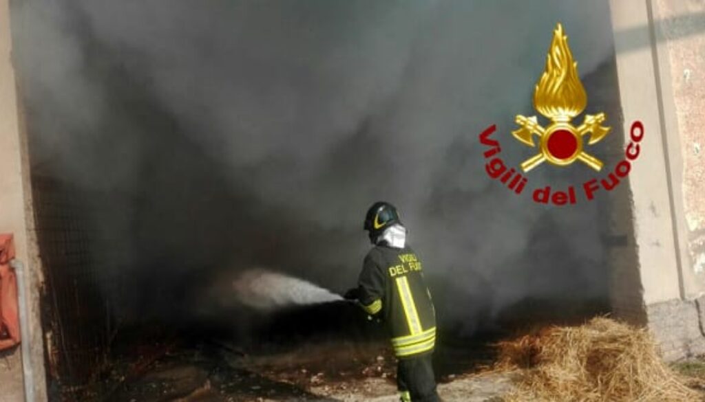 incendio-via-biagio-petrocelli-1