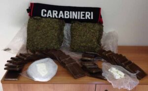 sequestrati-15-kg-di-hashish