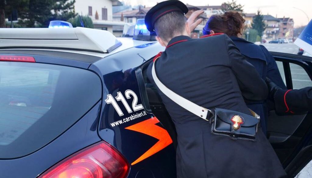 donna-arrestata-dai-carabinieri-archivio