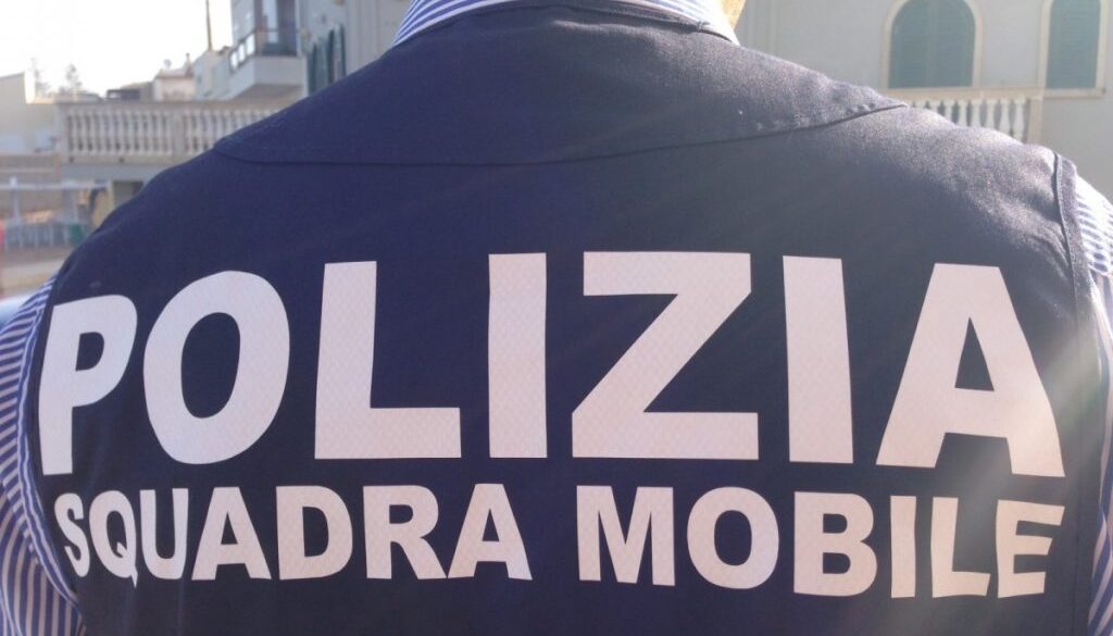 polizia-squadra-mobile-1