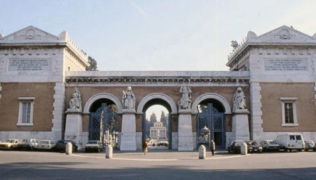 cimitero_monumentale_del_verano_large