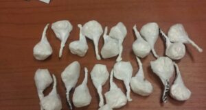 Cocaina e soldi in auto al Quadraro, arrestata compagna di un Casamonica