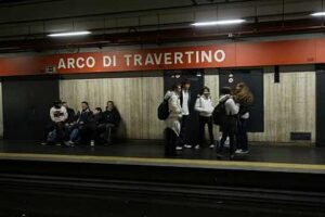 metro-a_-arco-di-travertino metro-a_-arco-di-travertino