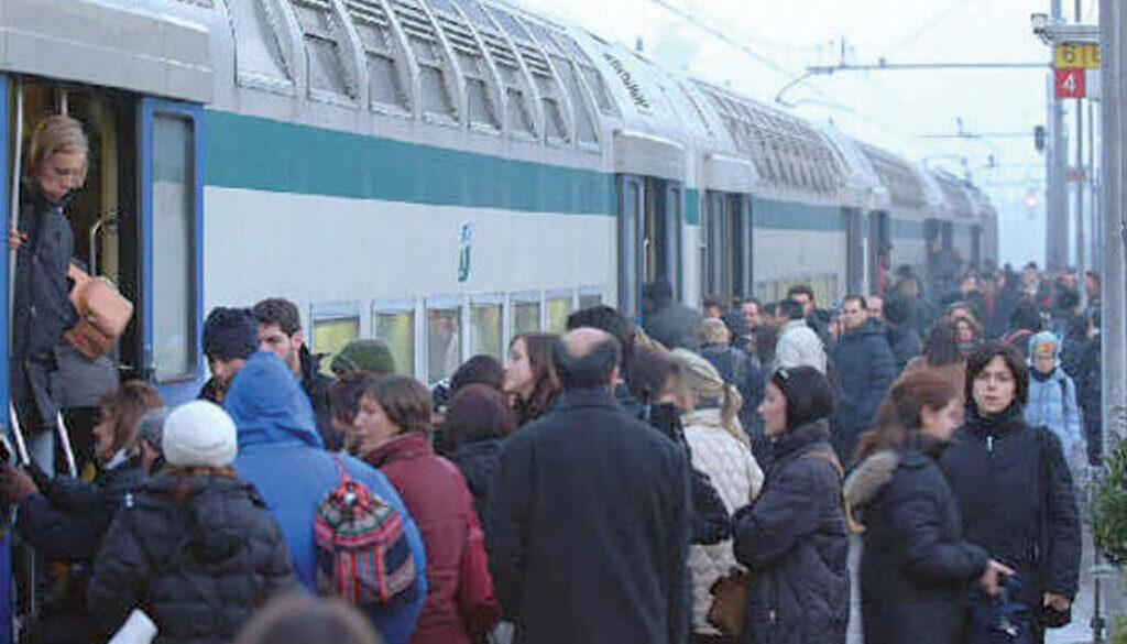 treno-pendolari-roma-guidonia