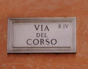 borseggiatori-in-azione-a-via-del-corso-e-piazza-venezia