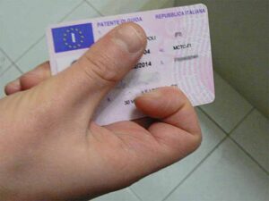 patente_di_guida01
