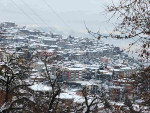 Allerta meteo Lazio, previste nevicate oltre i 500 metri