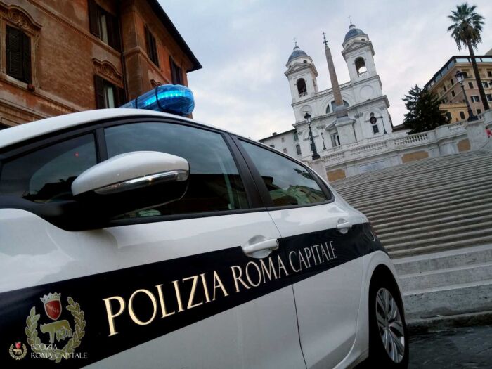 polizia locale piazza di spagna