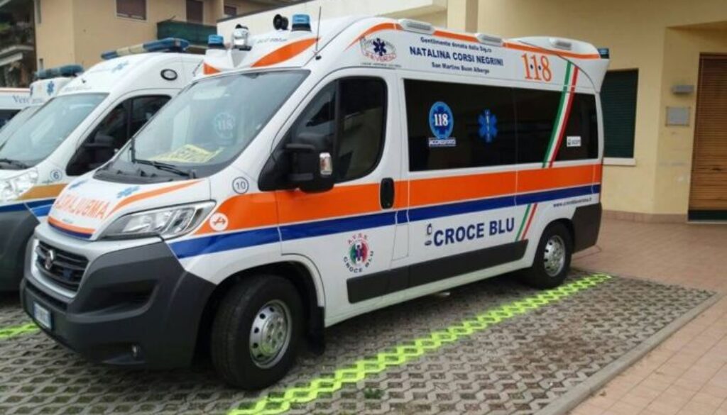 ambulanza.jpg ambulanza.jpg