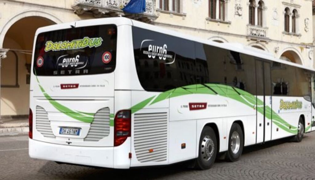 dolomitibus.jpg