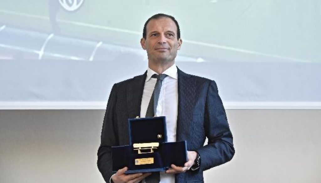 C_29_articolo_1204715_upiImgLancioOriz.jpg
