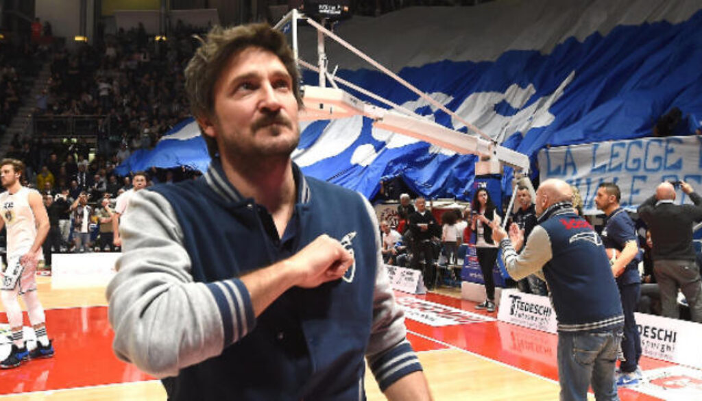 C_29_articolo_1210131_upiImgLancioOriz.jpg