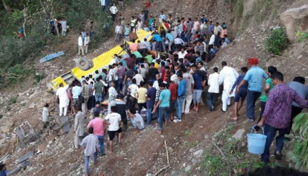 scuolabus.jpg scuolabus.jpg