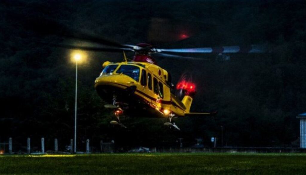 eliambulanza.jpg eliambulanza.jpg