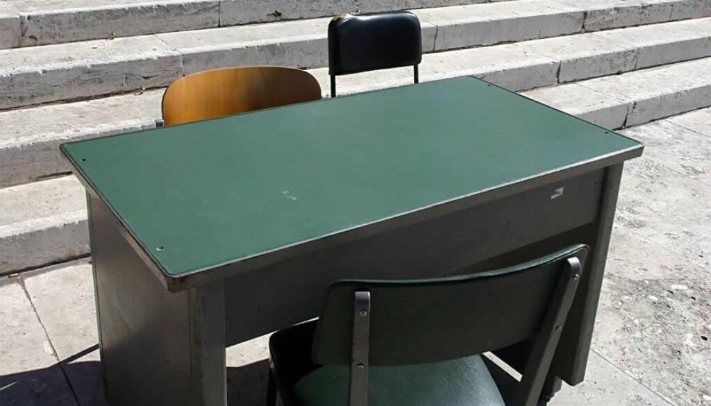 scuola-settimana-corta-per-risparmiare-1607084179540.jpg