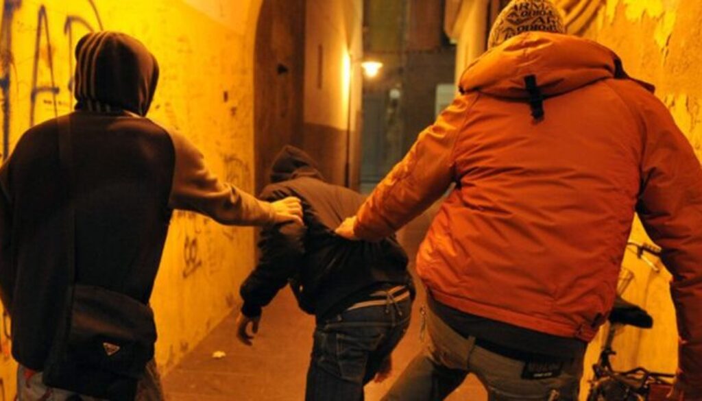 1612012387_4978482_1504_gay_picchiato_altopascio_aggressione.jpg