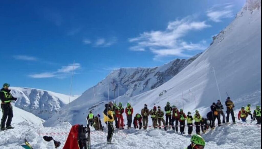 soccorso-alpino-monte-velino-dispersi.jpg soccorso-alpino-monte-velino-dispersi.jpg
