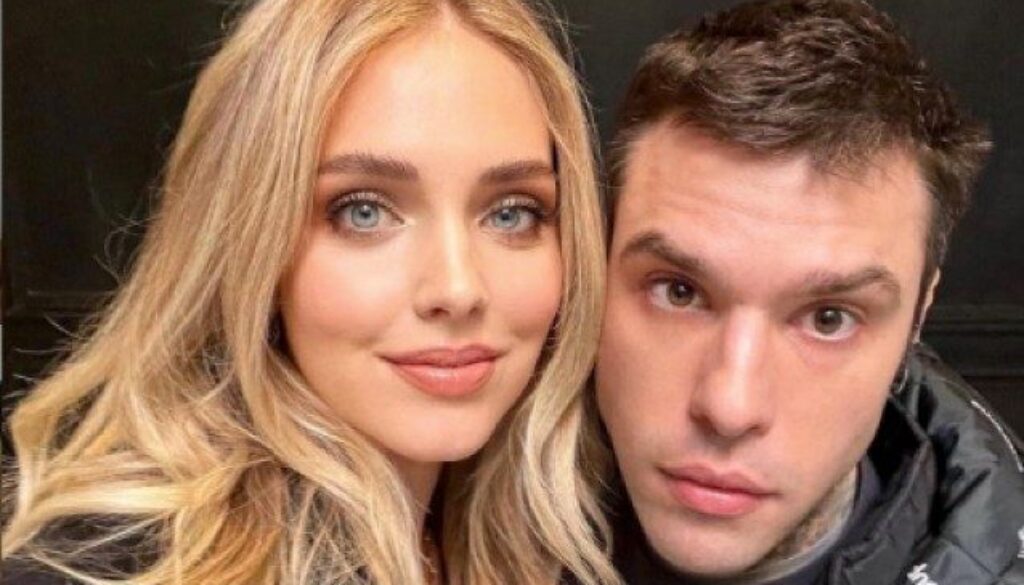 Fedez dopo il parto di Chiara Ferragni “Sono in ospedale, stiamo tutti