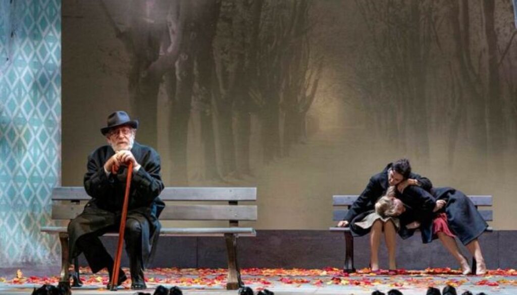 1618497621_Piazza-degli-Eroi-torna-su-Rai5.jpg 1618497621_Piazza-degli-Eroi-torna-su-Rai5.jpg