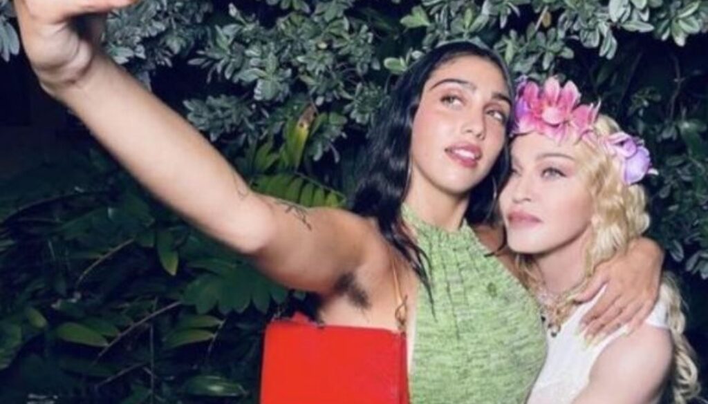 madonna_.jpg