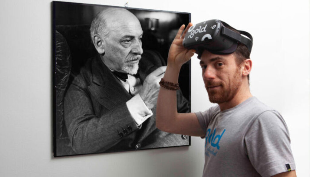 3-LOW-Cosi-e-o-mi-pare-Elio-Germano-scaled.jpeg 3-LOW-Cosi-e-o-mi-pare-Elio-Germano-scaled.jpeg