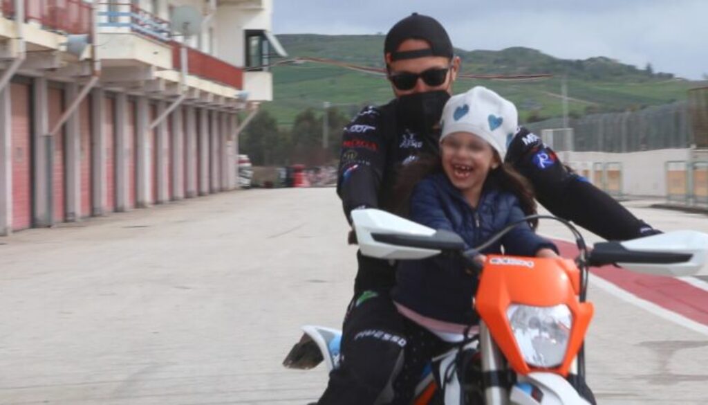 SEQUENZA-PRINCIPALE.00_48_37_15.Immagine170.jpg SEQUENZA-PRINCIPALE.00_48_37_15.Immagine170.jpg