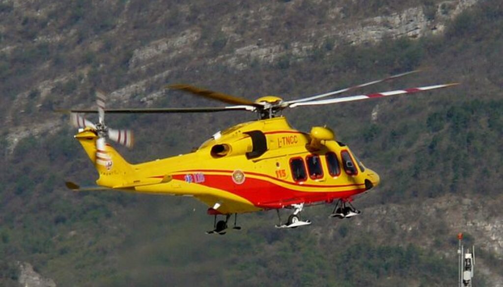 elicottero-118.jpeg elicottero-118.jpeg