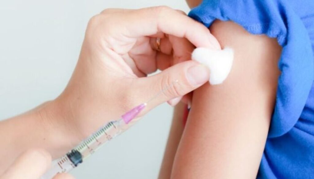 vaccino-child.jpg vaccino-child.jpg