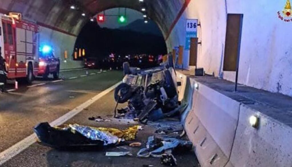 nemoli-incidente-autostrada-sue-morti-1-1024x538-1.jpeg nemoli-incidente-autostrada-sue-morti-1-1024x538-1.jpeg