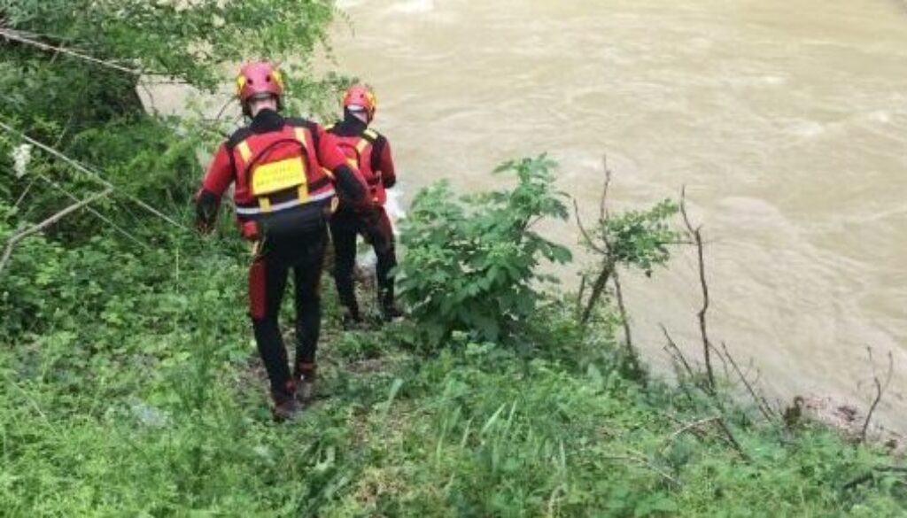 pompieri-fiume-1591377885233.jpg pompieri-fiume-1591377885233.jpg