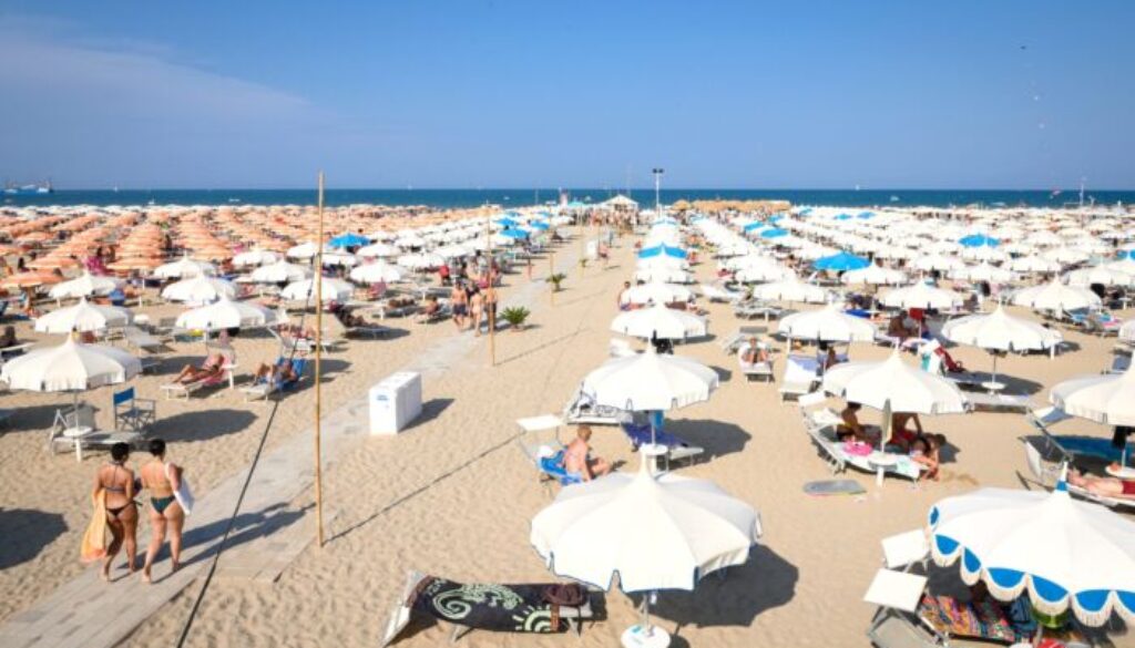 spiaggia-di-rimini.jpg