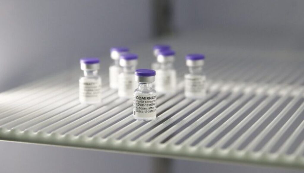 vaccini-pfizer.jpg vaccini-pfizer.jpg