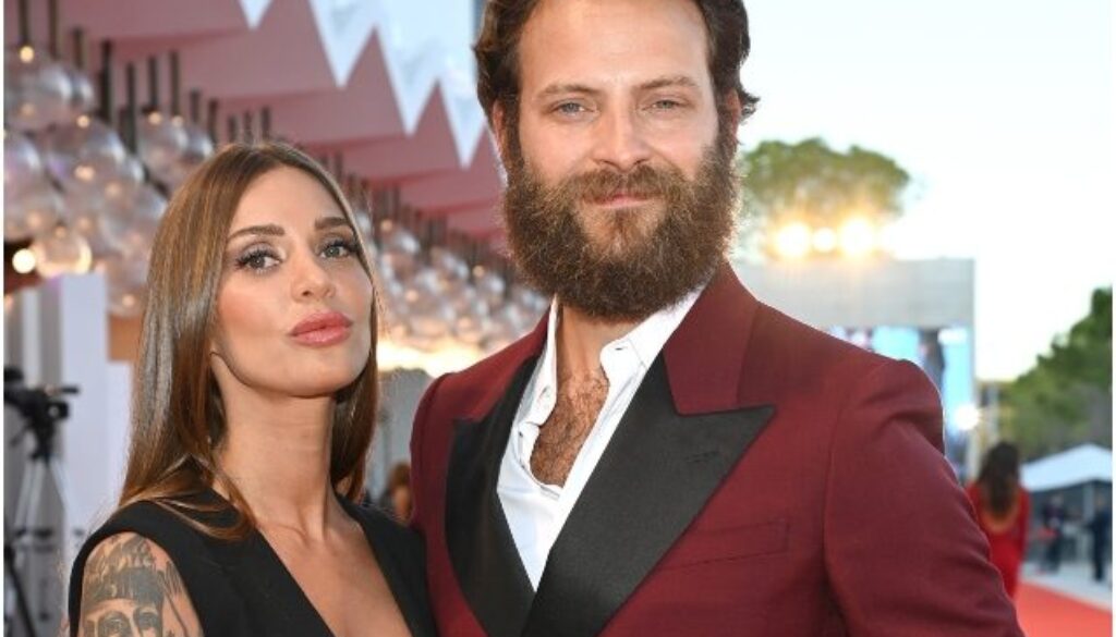 borghiu-fidanzata.jpg borghiu-fidanzata.jpg