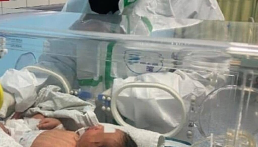 neonato-coronavirus.jpg neonato-coronavirus.jpg