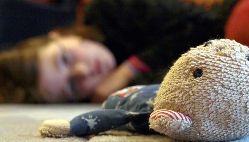 violenza-abusi-minori-e1465902934163.jpg violenza-abusi-minori-e1465902934163.jpg