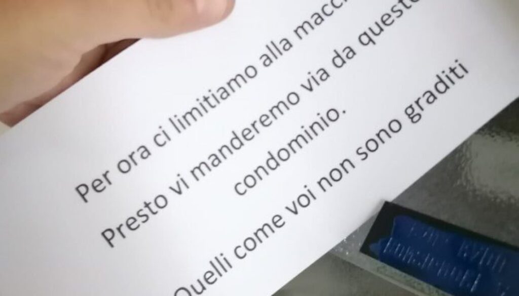 bigliettini-coppia-gay-torino.jpeg